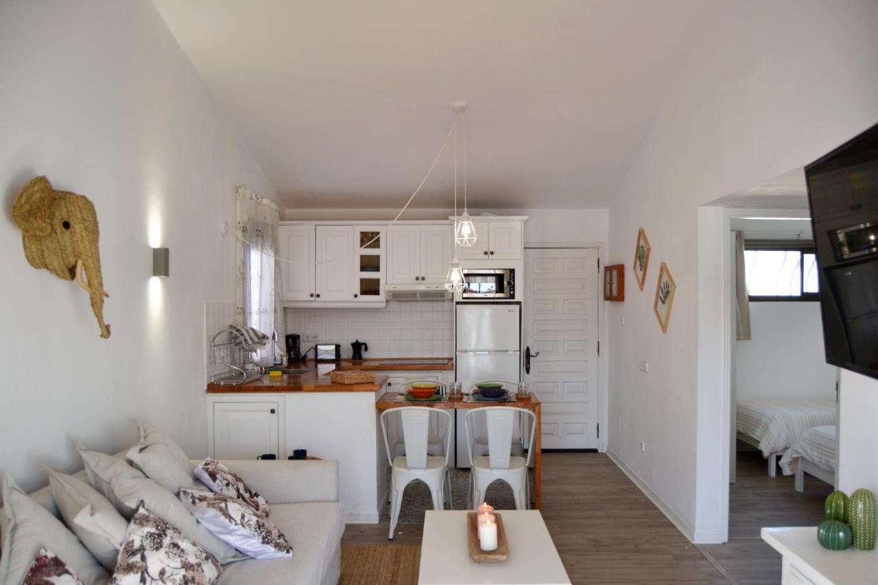White Exclusive Bungalow. 2 rooms, garden & pool. Maspalomas  Exterior foto