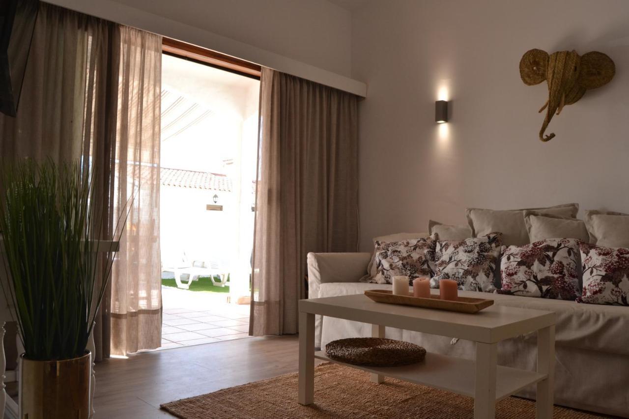 White Exclusive Bungalow. 2 rooms, garden & pool. Maspalomas  Exterior foto